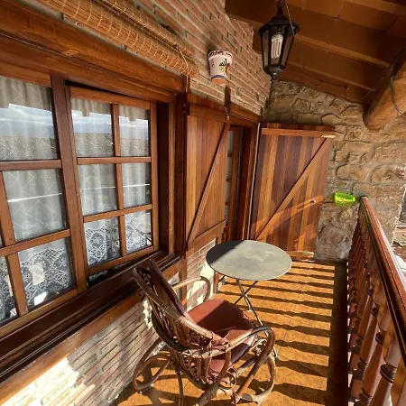 Casa Rustica Con Porche Apartment