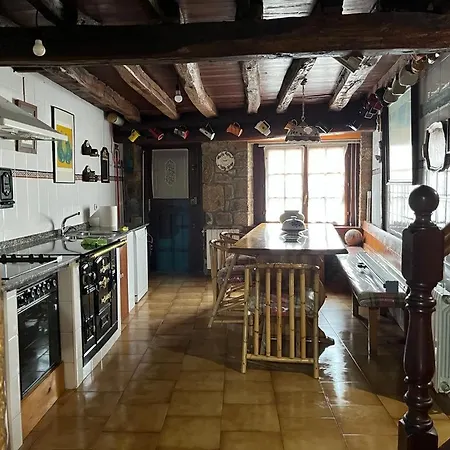 Casa Rustica Con Porche